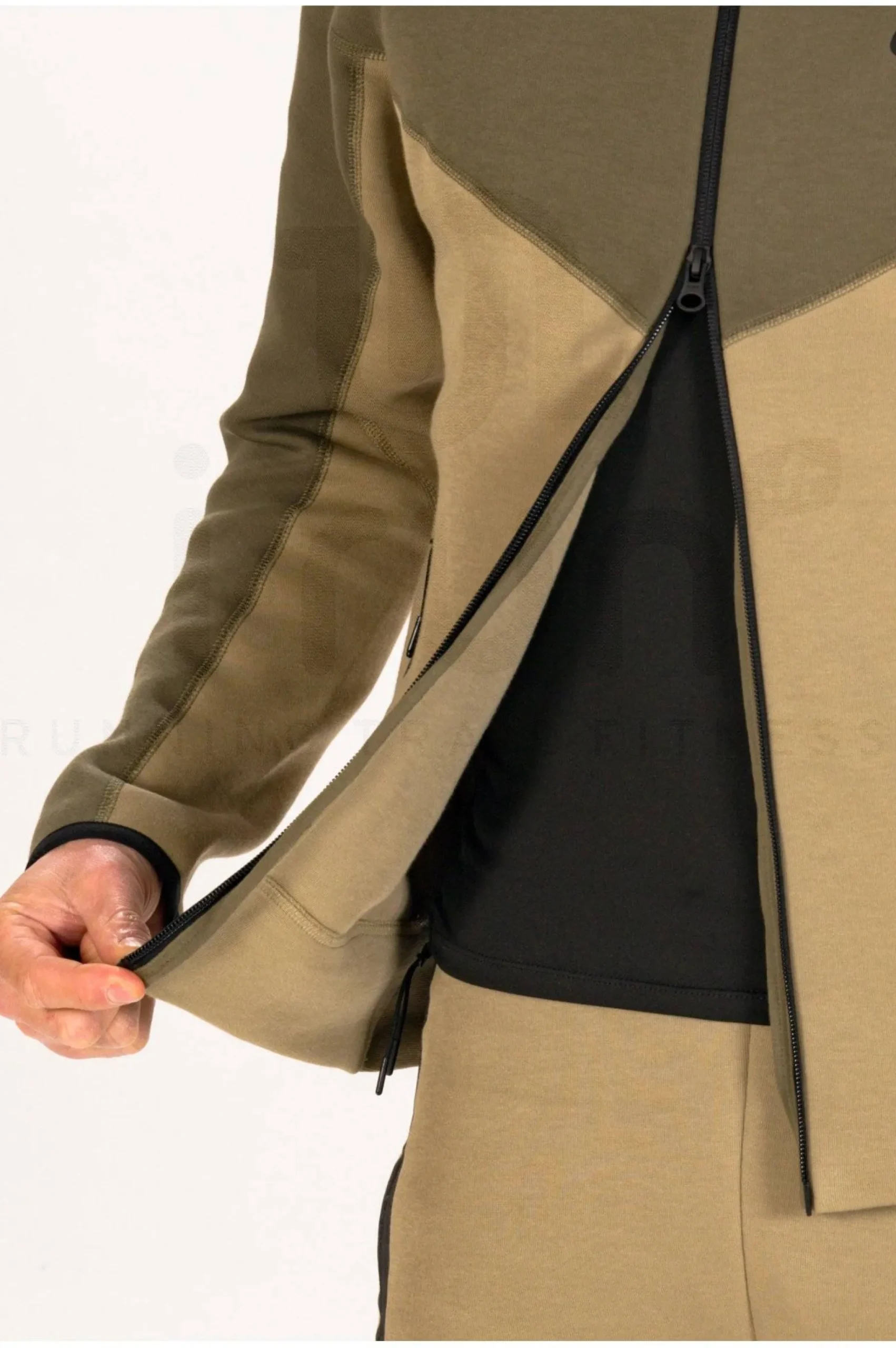 Tech Fleece Windrunner M