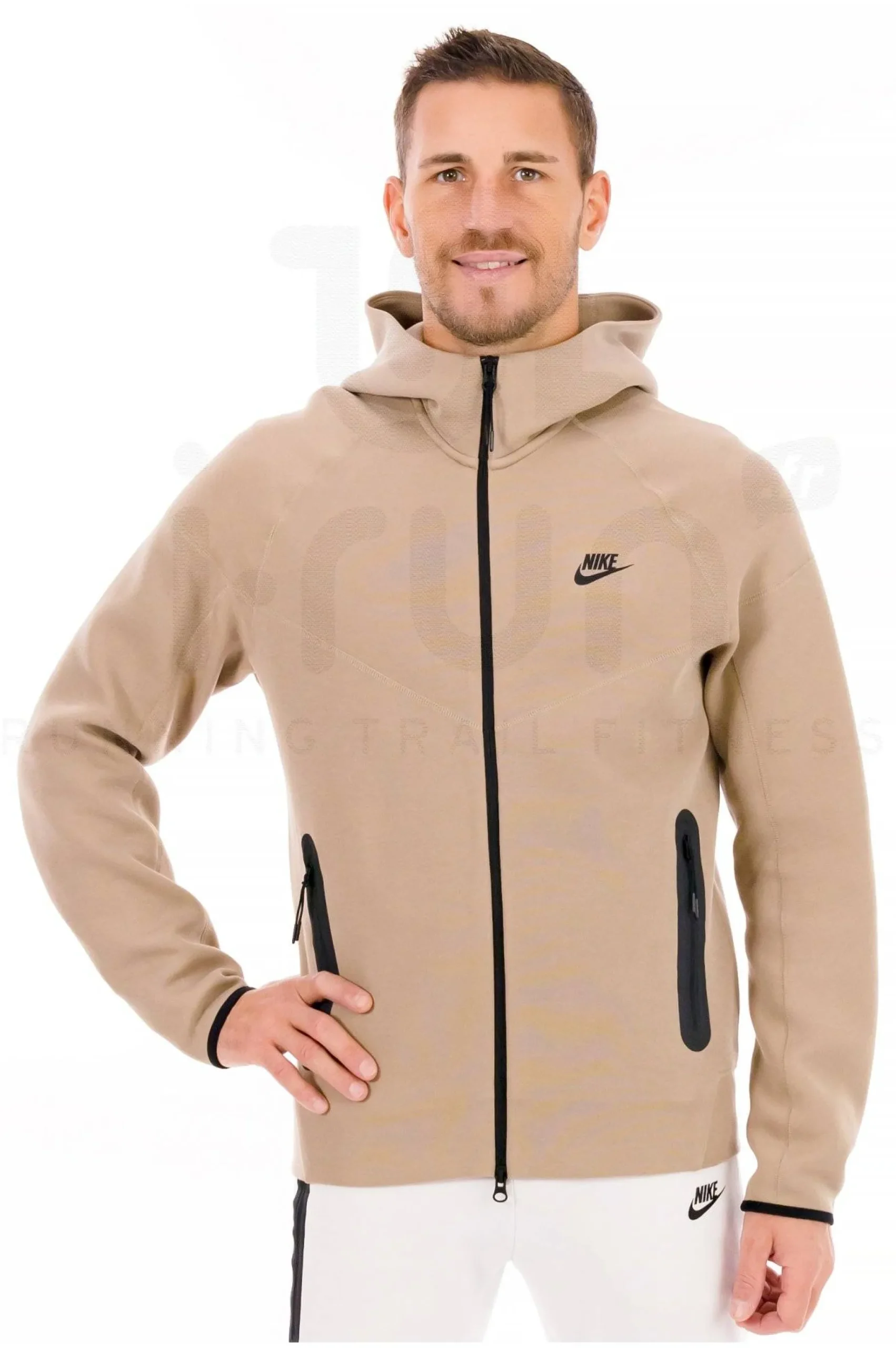 Tech Fleece Windrunner M