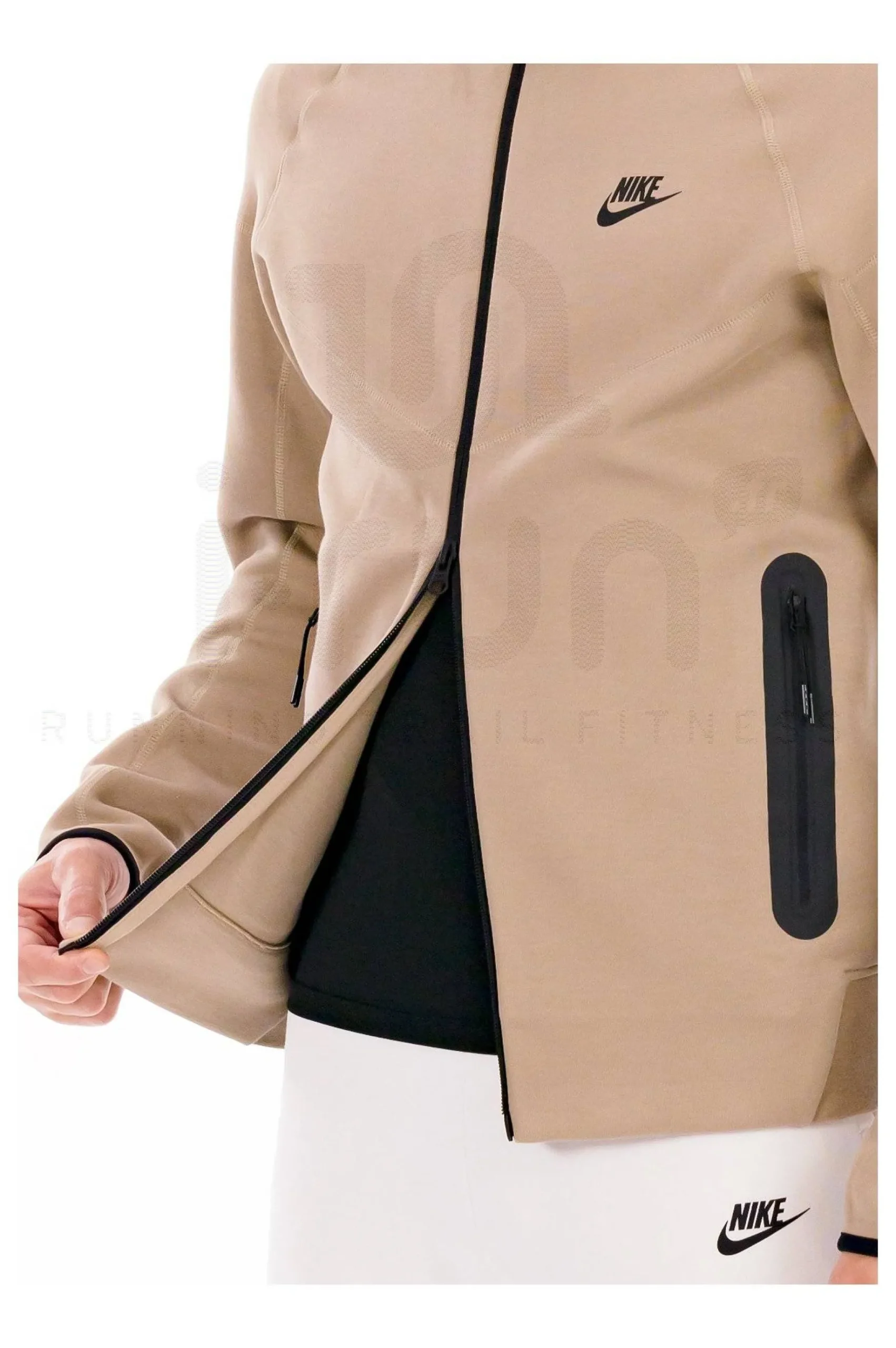 Tech Fleece Windrunner M